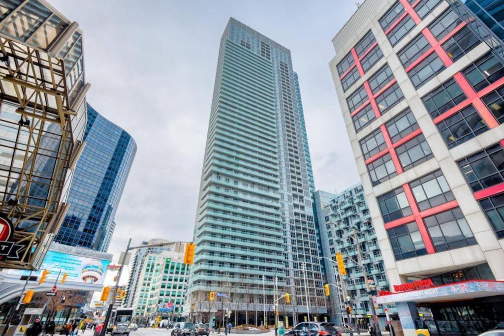 Cn Lovers Toronto Exterior foto